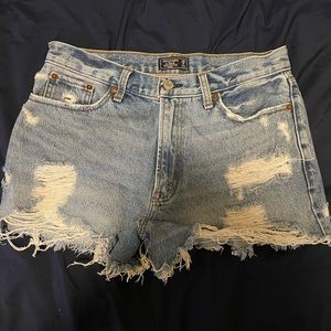 Abercrombie and Fitch Annie high rise shorts